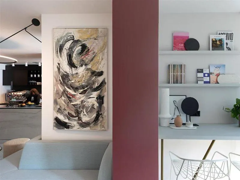 Conscious Hotel Museum Square Amsterdam 4*,